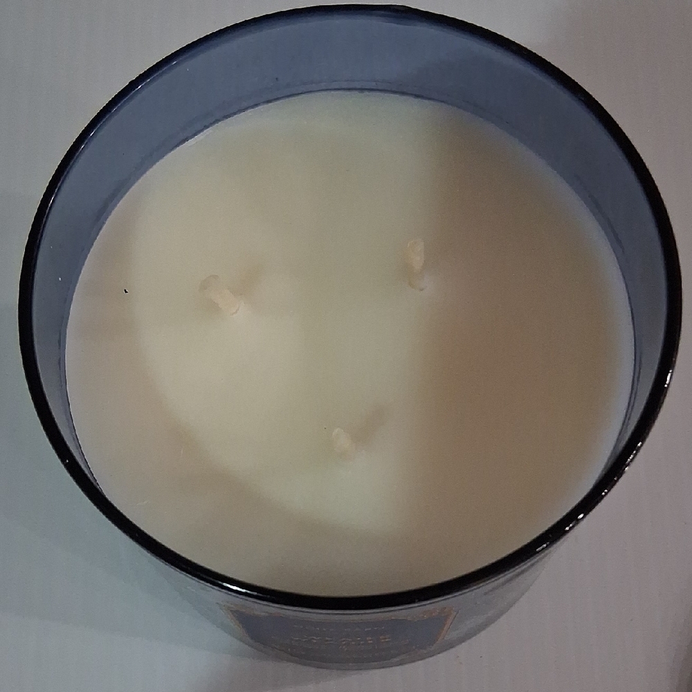 White Barn Sweater Weather Candle - Blue and Gold - Picture 2 of 3